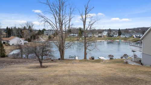 14391 Killybegs Ln, Cement City, MI, 49233-9062 | Card Image