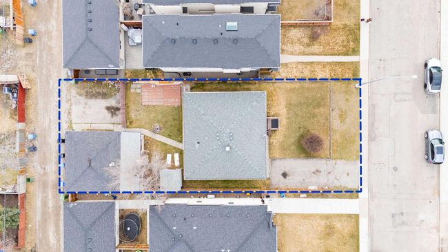 8531 47 Ave Nw, House other with 3 bedrooms, 2 bathrooms and 2 parking in Calgary AB | Image 4