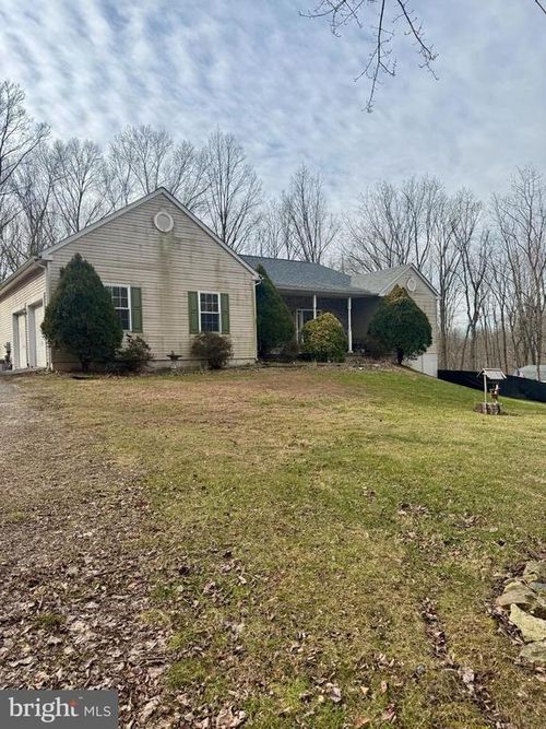 101 Lentz Way, HONEY BROOK, PA, 19344-9057 | Card Image