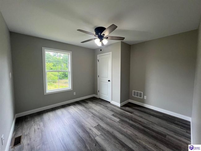 142 New Orleans Ct, House other with 3 bedrooms, 2 bathrooms and null parking in Taylorsville KY | Image 14
