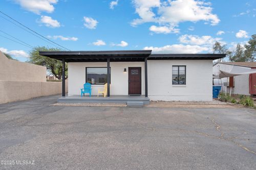 2844 E Edison St, Tucson, AZ, 85716-2753 | Card Image