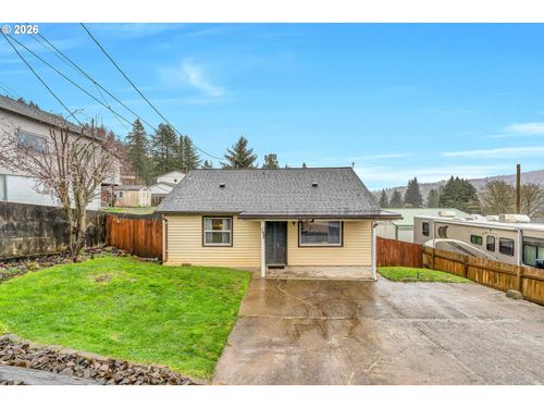 863 Ne Poplar St, Clatskanie, OR, 97016-2651 | Card Image