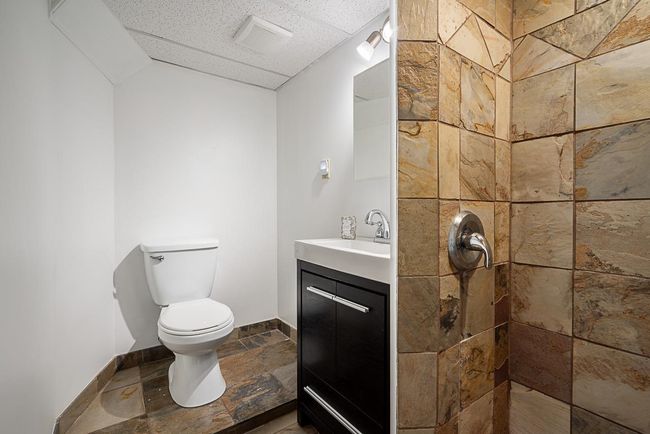 1116 Premier St, Townhouse with 4 bedrooms, 3 bathrooms and 3 parking in North Vancouver BC | Image 25