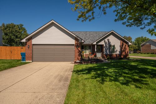 8030 Chipgate Ct, Huber Heights, OH, 45424-6432 | Card Image