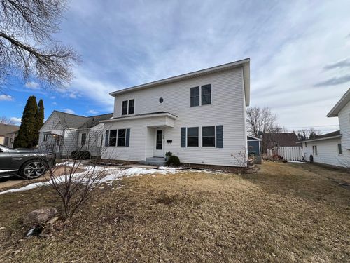 1106 Michigan St, Hibbing, MN, 55746-1638 | Card Image
