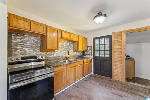 5800 Court Q, BIRMINGHAM, AL, 35228-1343 | Card Image