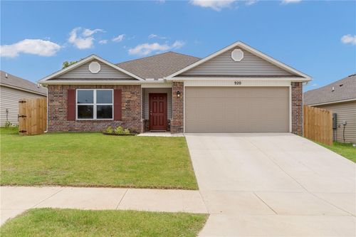 920 S Brambling Ln, Fayetteville, AR, 72701-5651 | Card Image