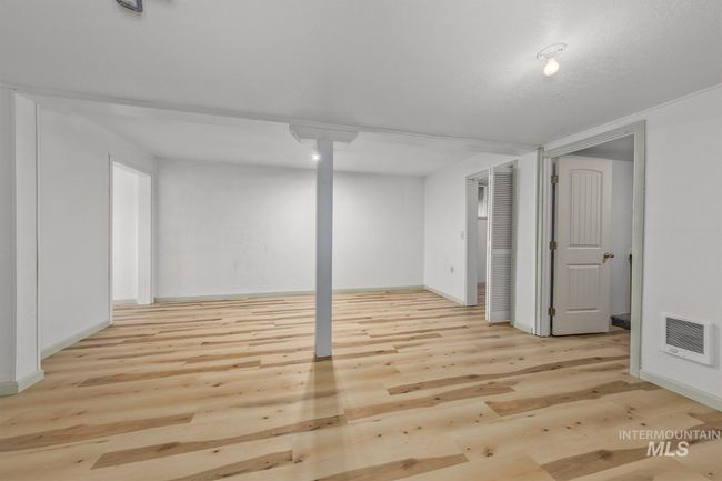 2445 Orchard Rd, House other with 4 bedrooms, 3 bathrooms and 4 parking in Council ID | Image 29