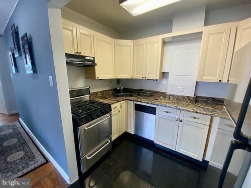 743-1111 Arlington Blvd, ARLINGTON, VA, 22209-3206 | Card Image