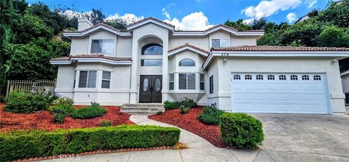 576 Tedford Way, Monterey Park, CA, 91754-2523 | Card Image