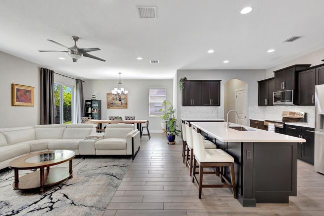 92 Palmetto Ln, House other with 4 bedrooms, 3 bathrooms and null parking in Royal Palm Beach FL | Image 28