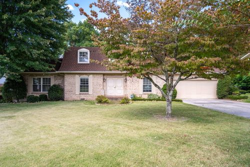 7015 Leslie Dell Ln, Chattanooga, TN, 37421-5227 | Card Image