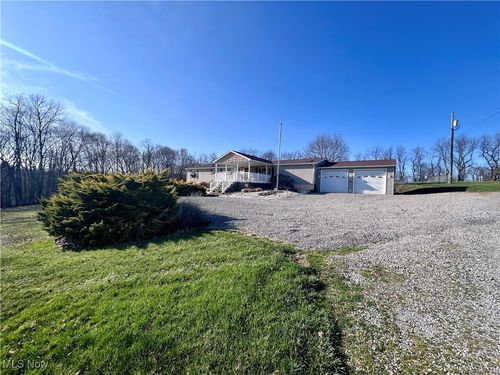 93 Canfield Dr, New Cumberland, WV, 26047-1668 | Card Image