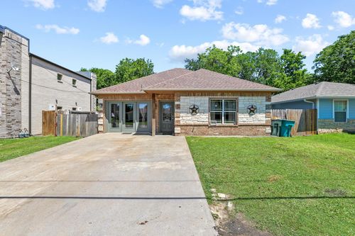 303 E Brockett Street, Sherman, TX, 75090 | Card Image