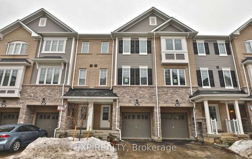 32 Rapids Lane, Hamilton, ON, L8K0A4 | Card Image