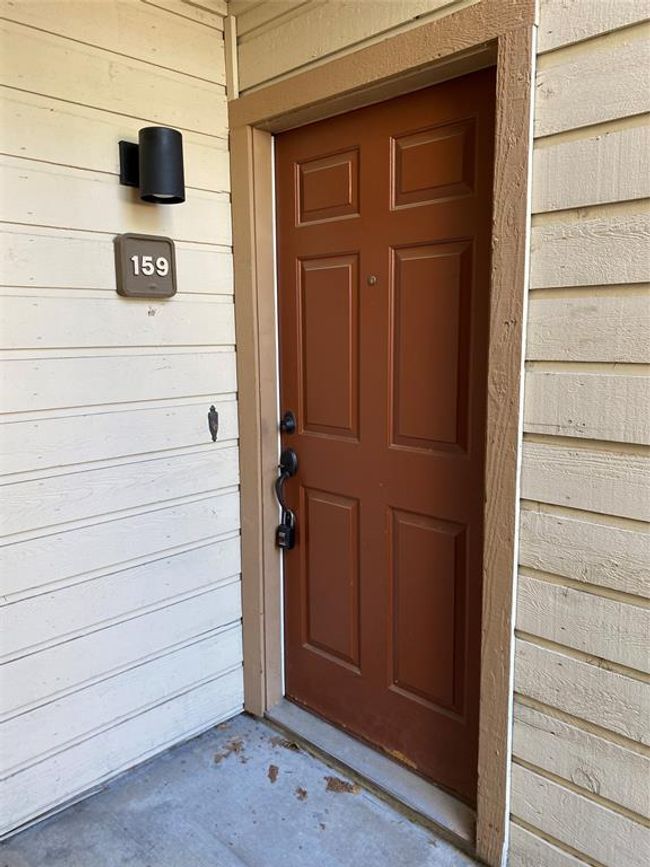 159 16301 Ledgemont Lane, For Sale in Addison Zoocasa