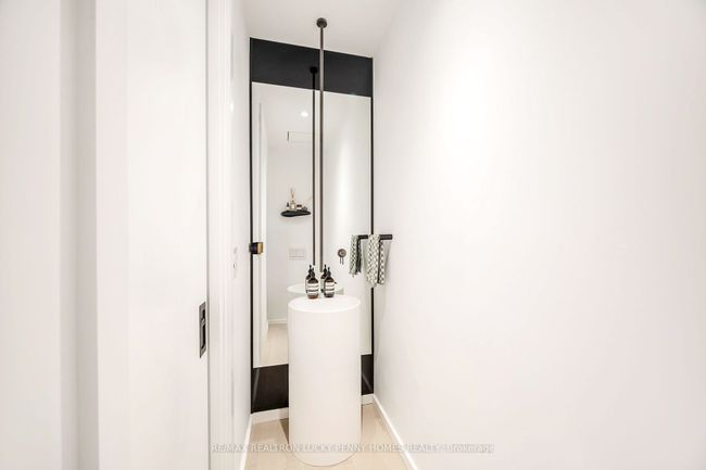 2 Allen Manor, House other with 5 bedrooms, 7 bathrooms and 24 parking in Markham ON | Image 40