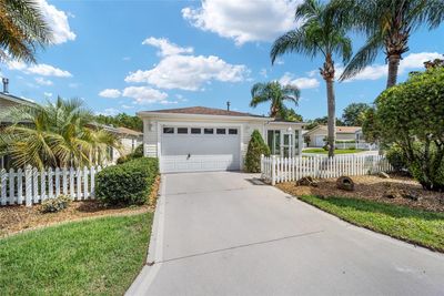 273 Rowesville Lane, House other with 2 bedrooms, 2 bathrooms and null parking in THE VILLAGES FL | Image 2