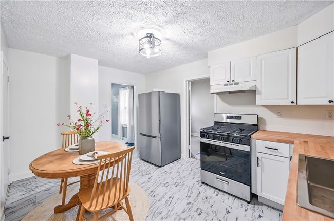 209 George St, House other with 2 bedrooms, 1 bathrooms and null parking in Farrell PA | Image 12