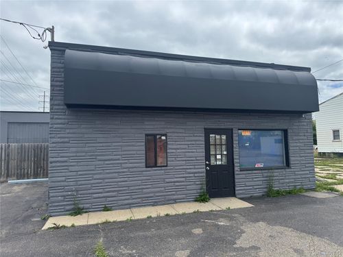 3223 S Dort Hwy, Burton, MI, 48529 | Card Image