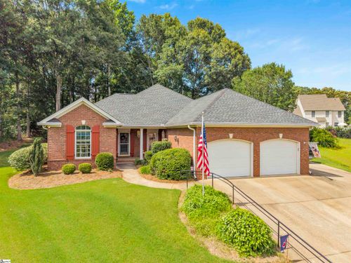 726 Moonridge Dr, Moore, SC, 29369-8961 | Card Image