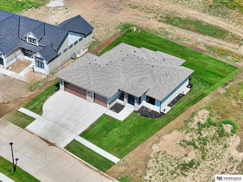 3630 Tree Line Dr, Lincoln, NE, 68516-6130 | Card Image