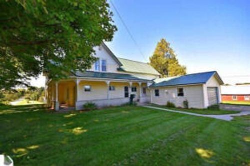 510 W Gilbert St, Leroy, MI, 49655-9770 | Card Image