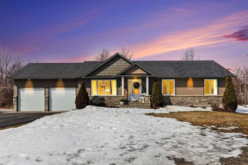 104 Moise-Gendron St, Bourget, ON, K0A1E0 | Card Image