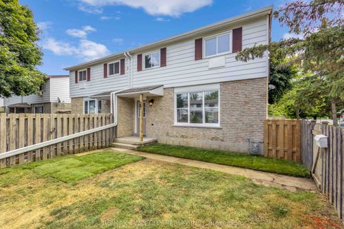 34-20 Oakhill Dr, Brantford, ON, N3T1R1 | Card Image