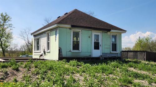 10781 Armstrong Rd, South Rockwood, MI, 48179-9760 | Card Image