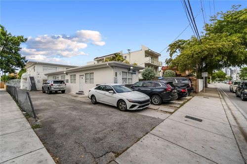 1131 Sw 7th St, Miami, FL, 33130-3130 | Card Image