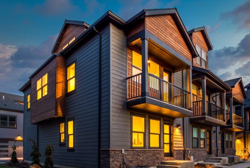 20526 Empire Ave, Bend, OR, 97701-5700 | Card Image