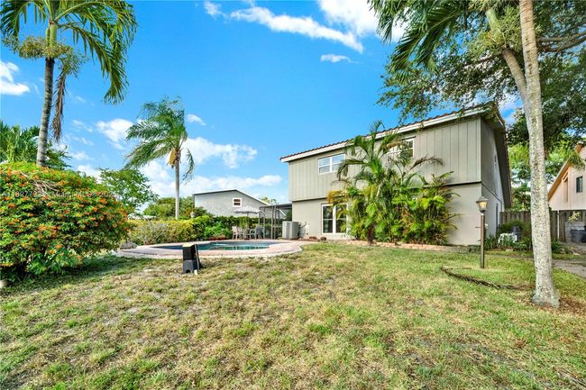 9381 Nw 41 St Pl, House other with 4 bedrooms, 3 bathrooms and null parking in Sunrise FL | Image 30