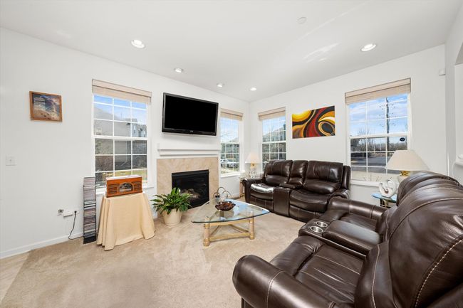 217 Owen St, Townhouse with 2 bedrooms, 3 bathrooms and 2 parking in Matteson IL | Image 10