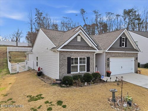 125 Colts Trl, Maryville, TN, 37803-2800 | Card Image