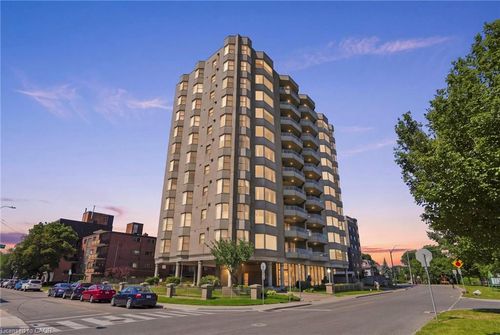 2w-174 Mountain Park Ave, Hamilton, ON, L8V1A1 | Card Image