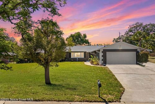 131 Briarwood Ln, Cocoa, FL, 32926-5933 | Card Image