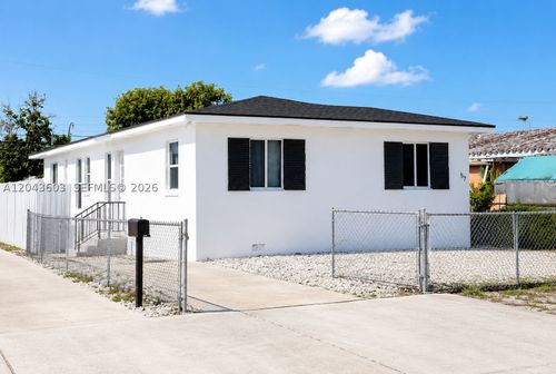 59 E 10th St, Hialeah, FL, 33010-4125 | Card Image