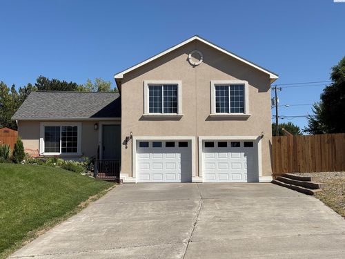 4409 S Sharron Ct, Kennewick, WA, 99337-3921 | Card Image