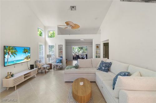 18-10-348 Carinosa Ct, Naples, FL, 34110-7613 | Card Image