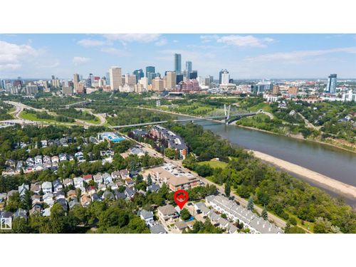 9745 94 St Nw, Edmonton, AB, T6C3W1 | Card Image