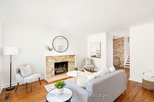 44 Rossburn Dr, House other with 4 bedrooms, 2 bathrooms and 3 parking in Etobicoke ON | Image 9