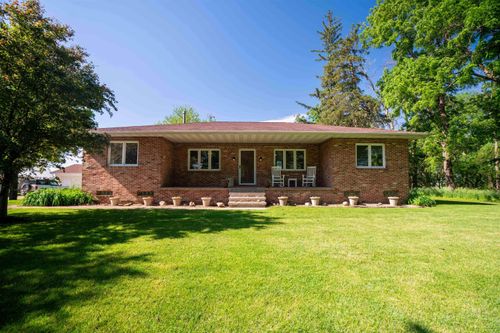 1229 W Mt. Vernon Road, Waterloo, IA, 50703 | Card Image