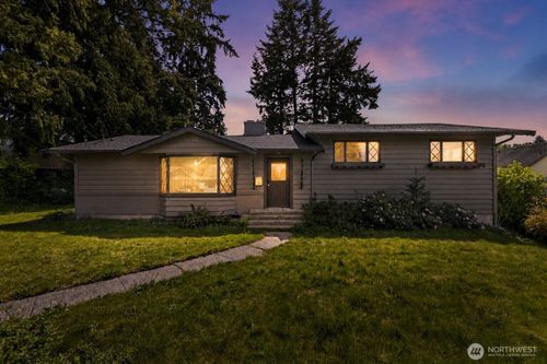 618 E 49th St, Tacoma, WA, 98404-2022 | Card Image