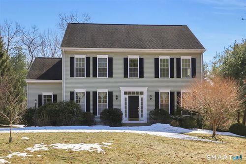 25 Fenwick Dr, Avon, CT, 06001-5115 | Card Image