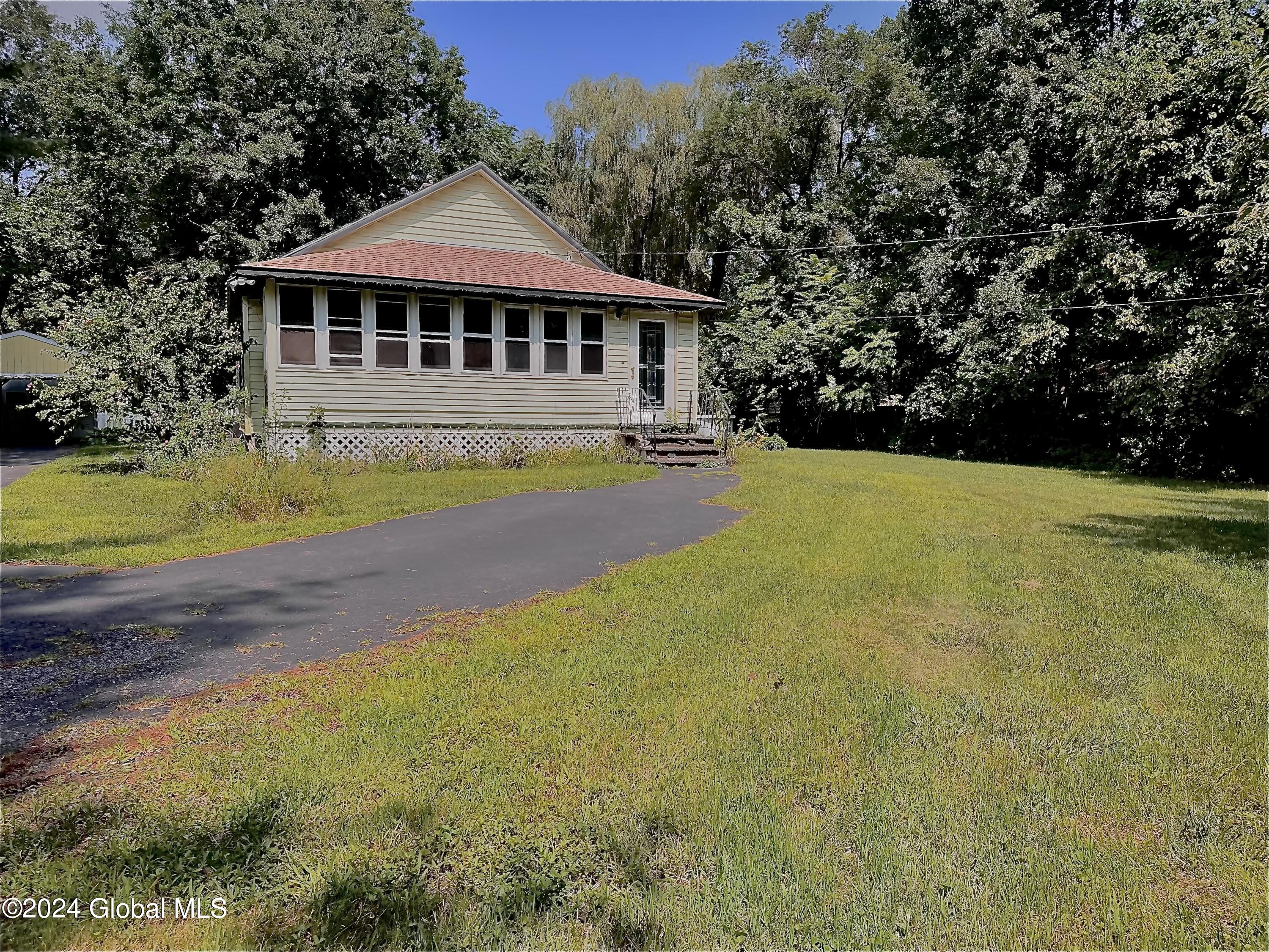 Church Rd, Albany, NY 12203