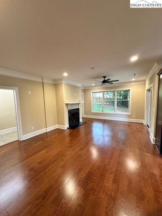 APT-102 - 155 Gateway Dr, Condo with 2 bedrooms, 2 bathrooms and null parking in Boone NC | Image 7