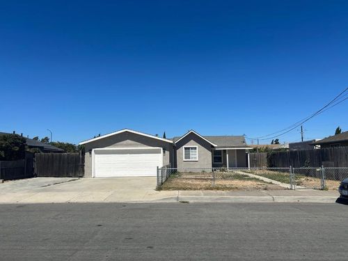 412 7th St, Greenfield, CA, 93927-4901 | Card Image