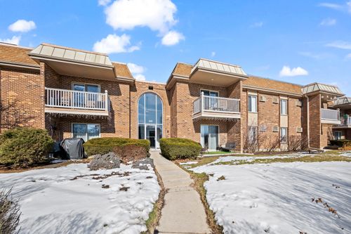 apt-2b-2411 Kennicott Dr, Arlington Heights, IL, 60004-3076 | Card Image