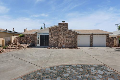 2718 Cagua Drive Ne, Albuquerque, NM, 87110 | Card Image